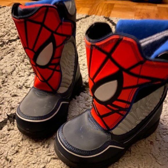 spiderman snow boots